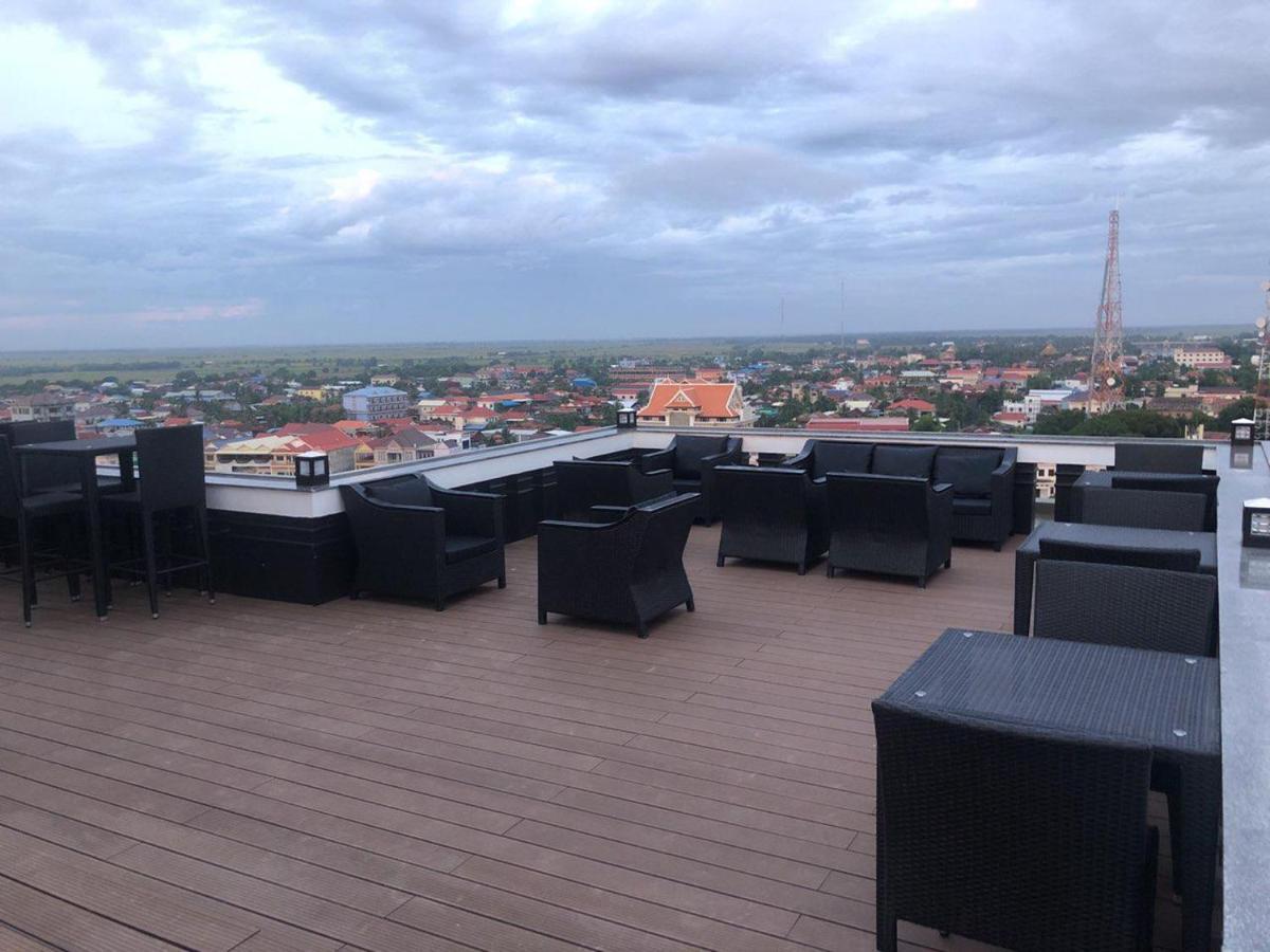 กำปงธม รอยัล โฮเต็ล Hotel ภายนอก รูปภาพ